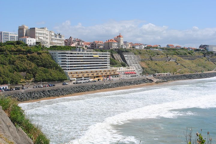 Tour privado a pie de 3 horas por Biarritz con guía oficial