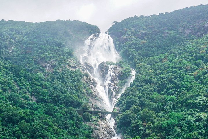 Excursão de dia inteiro às cachoeiras de Old Goa Dudhsagar e plantação de especiarias