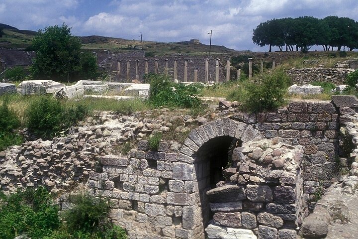 Traslados privados Ciudad de Esmirna o Adnan Menderes Apt a / desde Pergamon Antic City