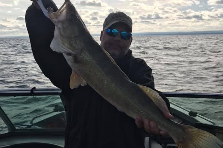 Private Lake Erie Walleye Angelcharter in Erie PA