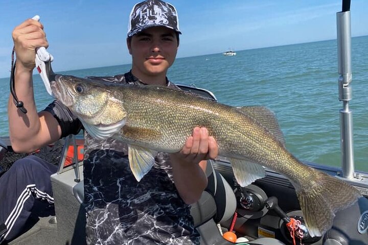 Private Lake Erie Walleye Angelcharter in Erie PA