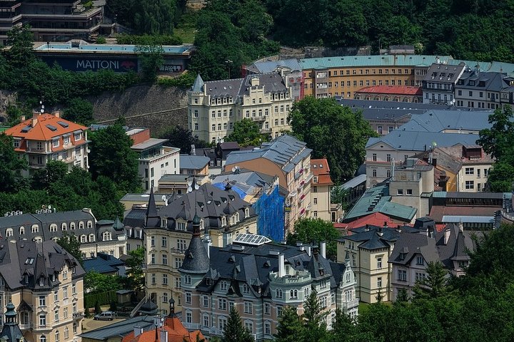 Tour privato a piedi di Karlovy Vary con una guida professionale