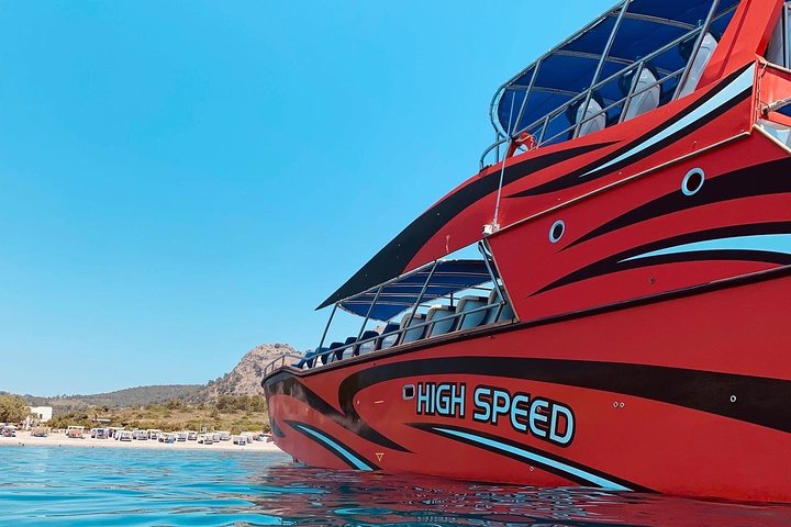 Rask båt til Symi med svømmestopp ved St George's Bay! (Bare 1 times reise)