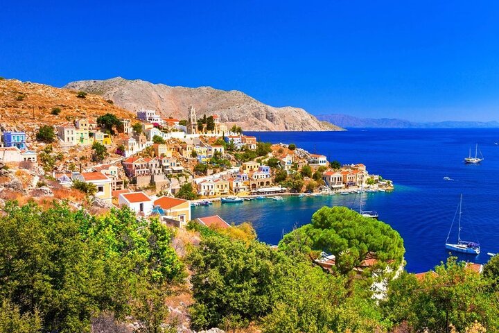 Rask båt til Symi med svømmestopp ved St George's Bay! (Bare 1 times reise)