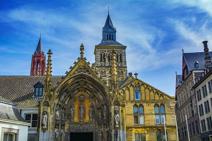 Tour privado a pie por Maastricht con guía profesional