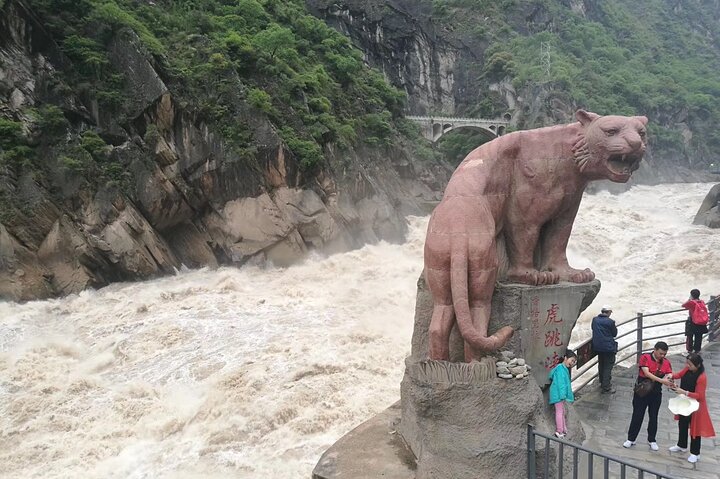 Tour privato di un giorno a Tiger Leaping Gorge da Lijiang
