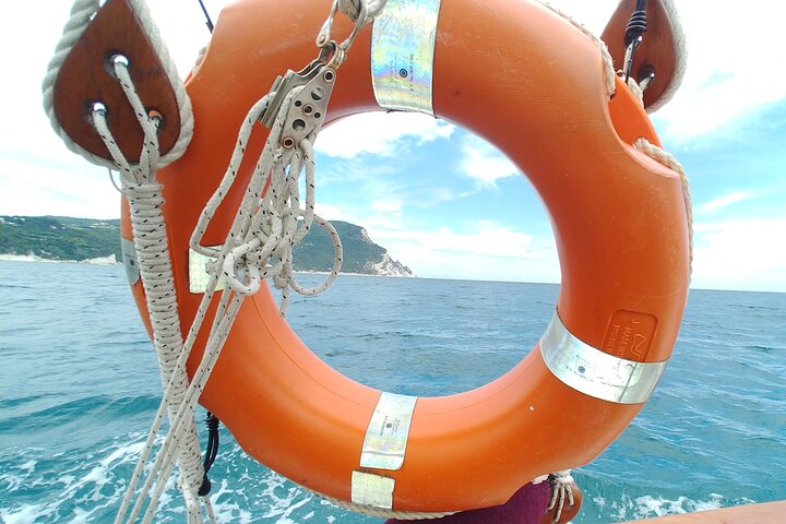 Tour privato in barca a vela tradizionale della Riviera del Conero