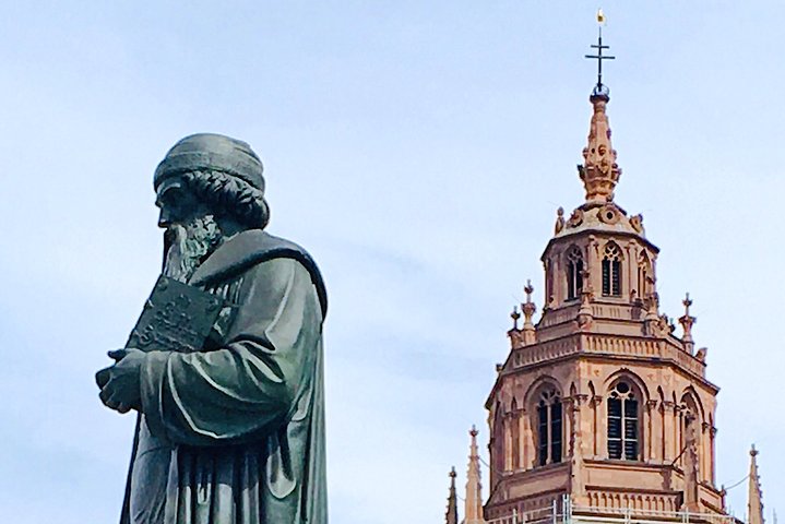 Tour guidato privato di 2 ore a piedi: Gutenberg e la cattedrale di Magonza