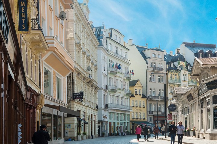 Destaques turísticos de Karlovy Vary em uma excursão privativa de meio dia com um local