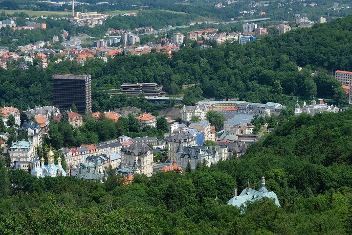 Destaques turísticos de Karlovy Vary em uma excursão privativa de meio dia com um local