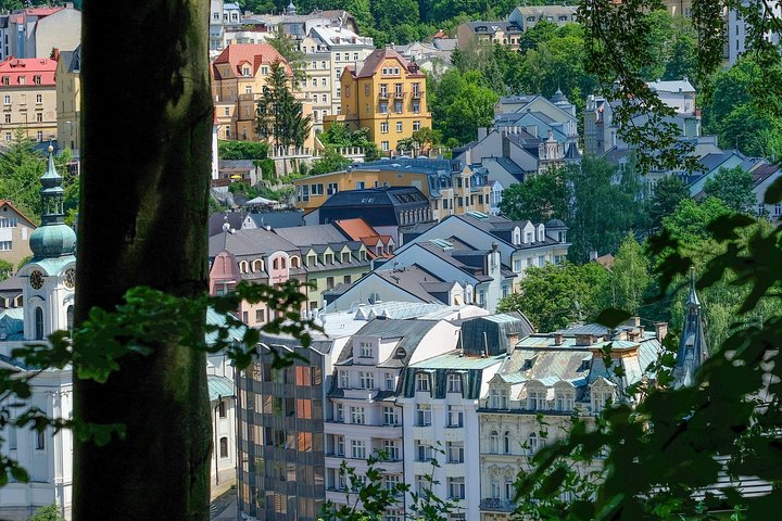 Destaques turísticos de Karlovy Vary em uma excursão privativa de meio dia com um local