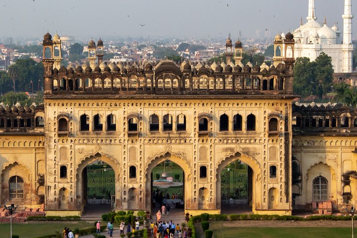 Il meglio di Lucknow (tour guidato di mezza giornata in auto)