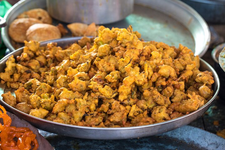 Prayagraj Food Crawl (2 uur begeleide lokale voedselproeverij)