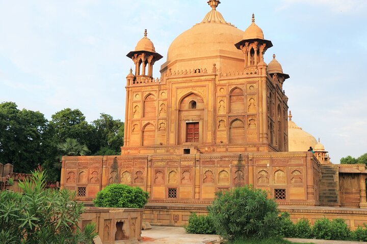 Il meglio di Prayagraj (tour guidato di mezza giornata in auto)
