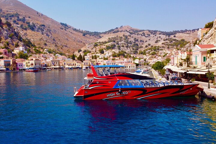 Rask båt til Symi med svømmestopp ved St George's Bay! (Bare 1 times reise)