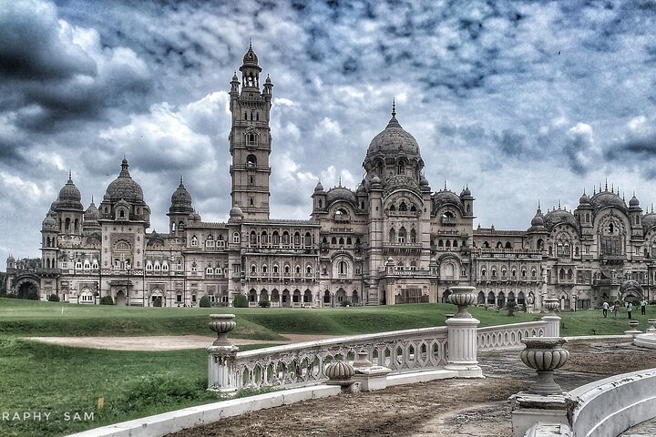 02 Nachten en 03 dagen Vadodara en Champaner Tour
