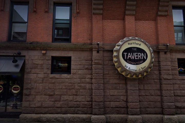 Een opmerkelijke kroegenjacht : Hartford Party