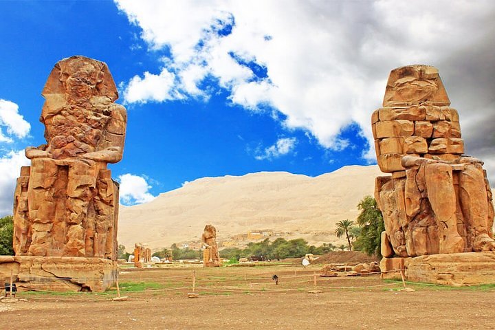 4Days Nile Cruise From Aswan To Luxor Abu Simbel and Air Balloon