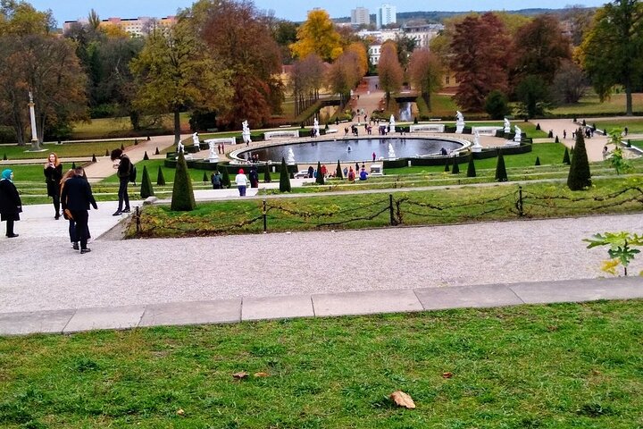 By og Palads Tour Potsdam - Stadt- und Schloesserrundfahrt Potsdam