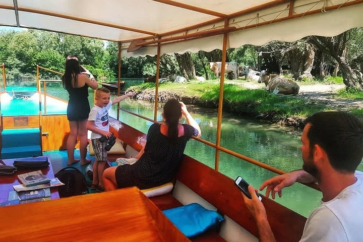 2 ore guidate - Tour Natura di Gruppo (degustazione vino locale in tour)