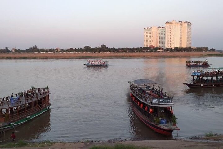 Phnom Penh Vital Discovery-Full Day Tour (Incluindo todos os serviços)