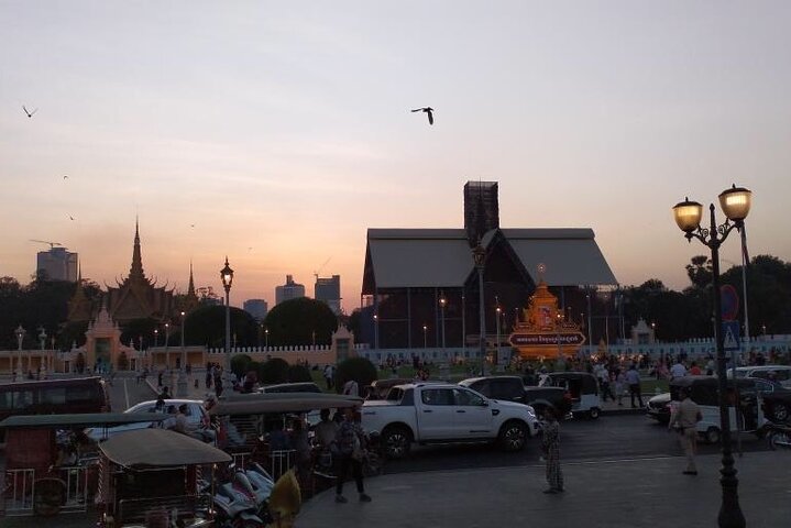 Phnom Penh Vital Discovery-Full Day Tour (Incluindo todos os serviços)