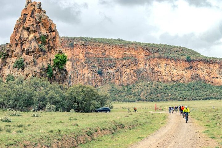 Excursão de dia inteiro ao Portão do Inferno e ao Lago Naivasha de Nairobi