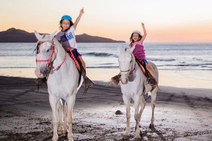 Paseos a caballo a la playa de Conchal desde Tamarindo & Flamingo