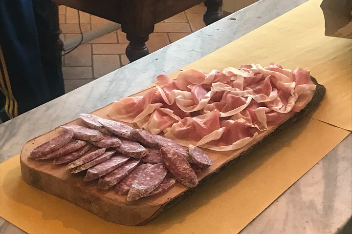 Tour en grupo reducido de Parmigiano-Reggiano y jamón de Parma