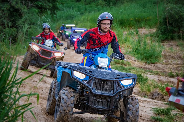 Tour para principiantes Pattaya 28km ATV o Buggy Adventure