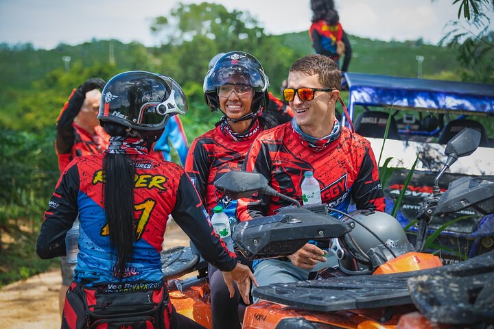 Tour para principiantes Pattaya 28km ATV o Buggy Adventure