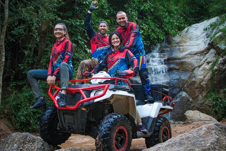 Tour para principiantes Pattaya 28km ATV o Buggy Adventure