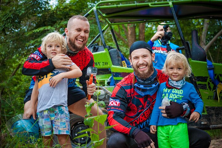Tour para principiantes Pattaya 28km ATV o Buggy Adventure