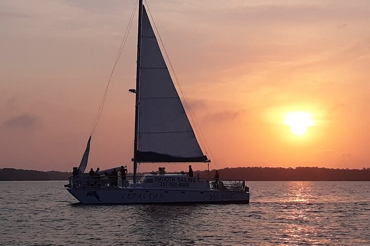 Croisière à voile au coucher du soleil à Orange Beach ADULTE SEULEMENT (13 ANS +)