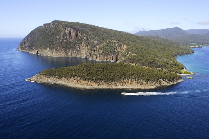 Cruzeiro da Ilha de Bruny a partir de Adventure Bay, Bruny Island
