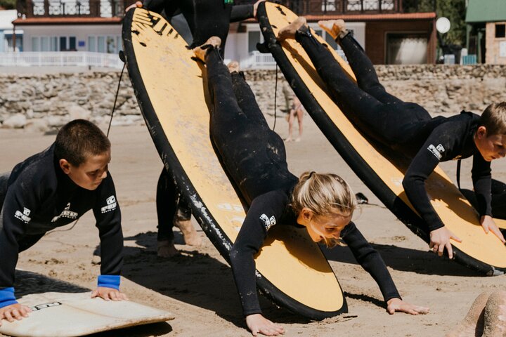 Clases de surf de 1 hora y 15 minutos en Victoria Bay y Wilderness