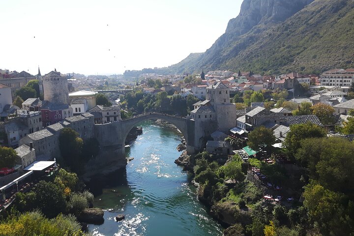 Desde Split/Trogir: tour por Mostar y Medjugorje con cata de vinos