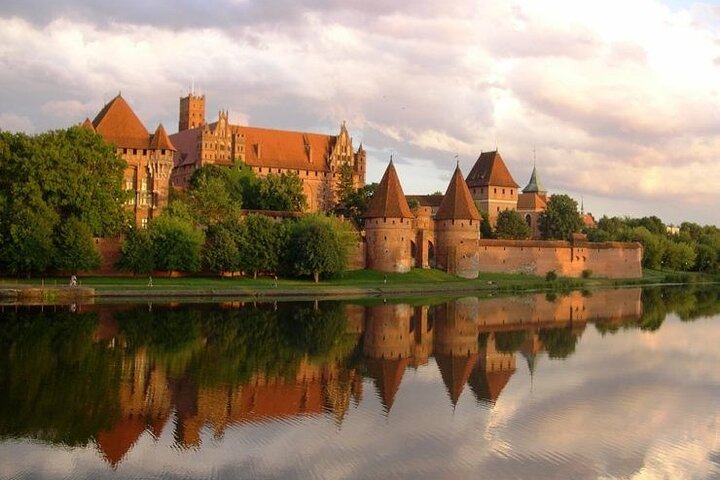 Gdansk en Malbork Castle Tour met kleine groepen vanuit Warschau met lunch