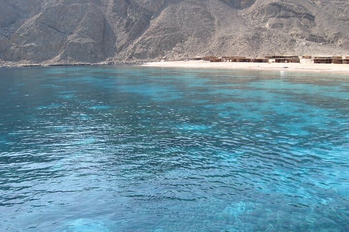 Ras Abu Gallum & Blue Hole Snorkel Safari per jeep en kameel