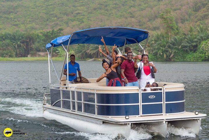 Excursões de dia inteiro em Lake Bosomtwe Boat Cruisely e Kumasi City Tours
