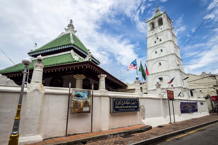 Recorrido histórico y patrimonial por Malaca con guía turístico profesional