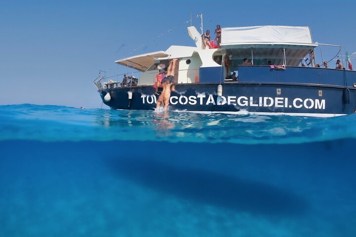 Passeio pela Costa degli Dei de barco, 3 horas com aperitivo incluído
