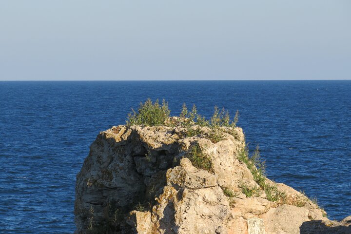 Descubre acantilados y mitos de la costa búlgara del norte del Mar Negro