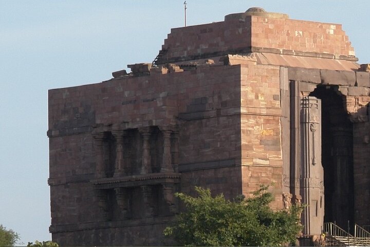 Tour privato di un'intera giornata alle grotte di Bhimbetka e Bhojpur di Bhopal