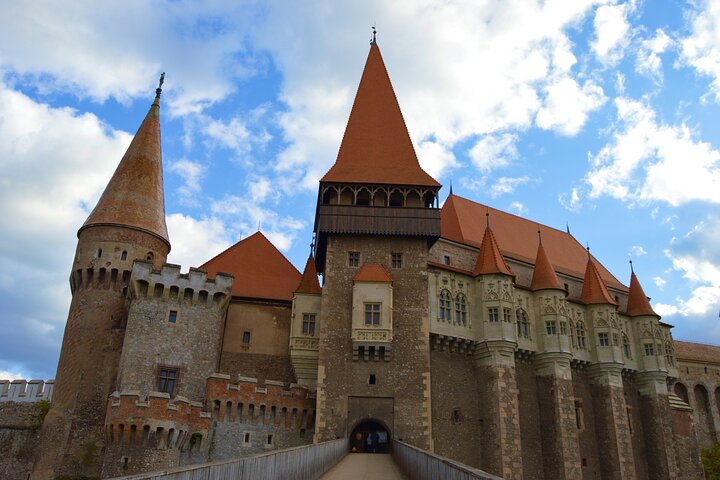 Exclusieve tour: Corvin Castle, Alba Iulia en traditionele dorpen uit Sibiu