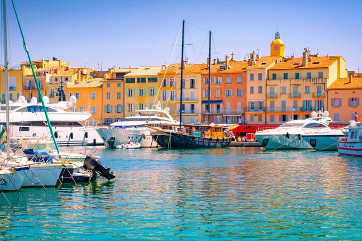 Privétour van 11 uur naar ST TROPEZ vanuit MARSEILLE , AIX per lux VAN