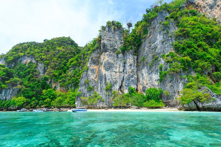 Tour in catamarano premium per le isole Phi Phi e Maya Bay da Phuket