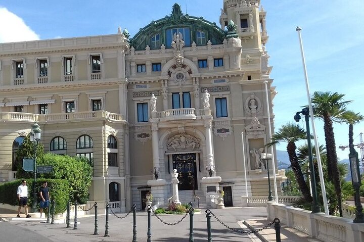 Excursión de medio día en grupo pequeño a Mónaco, Montecarlo y Eze Village