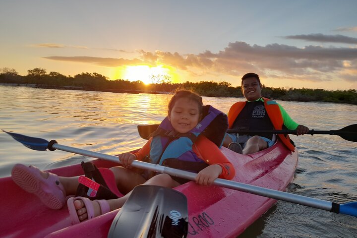 Esperienza in kayak nelle mangrovie dell'isola di Holbox
