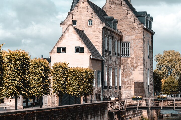 Jeu de piste en ligne Valkenburg : explorez la ville à votre rythme
